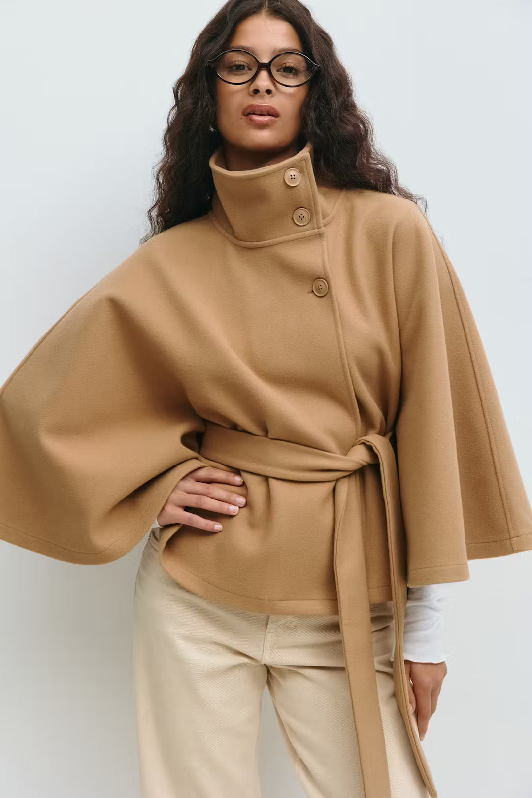 Meravant Amberfall Cape