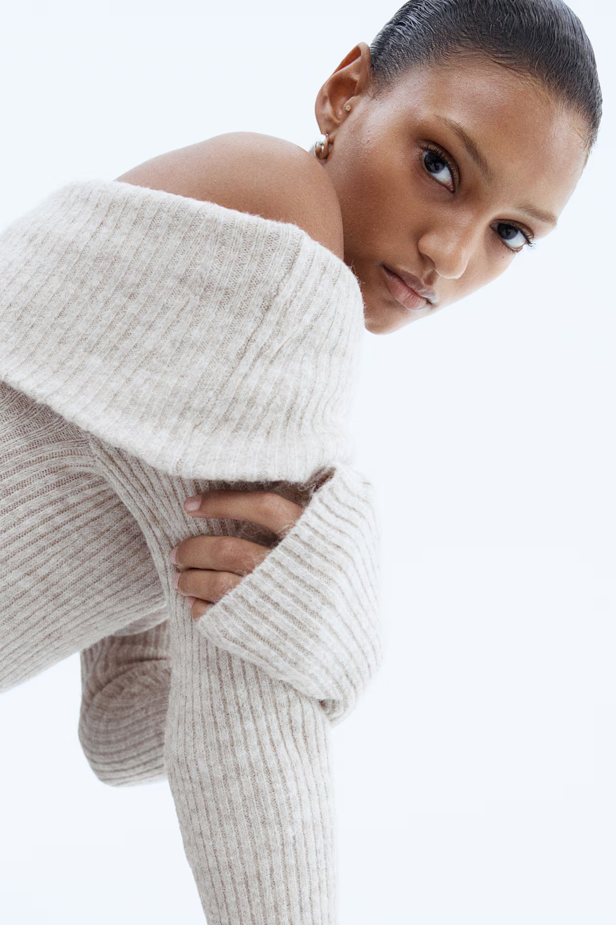 Meravant Ribbed Shoulder Top