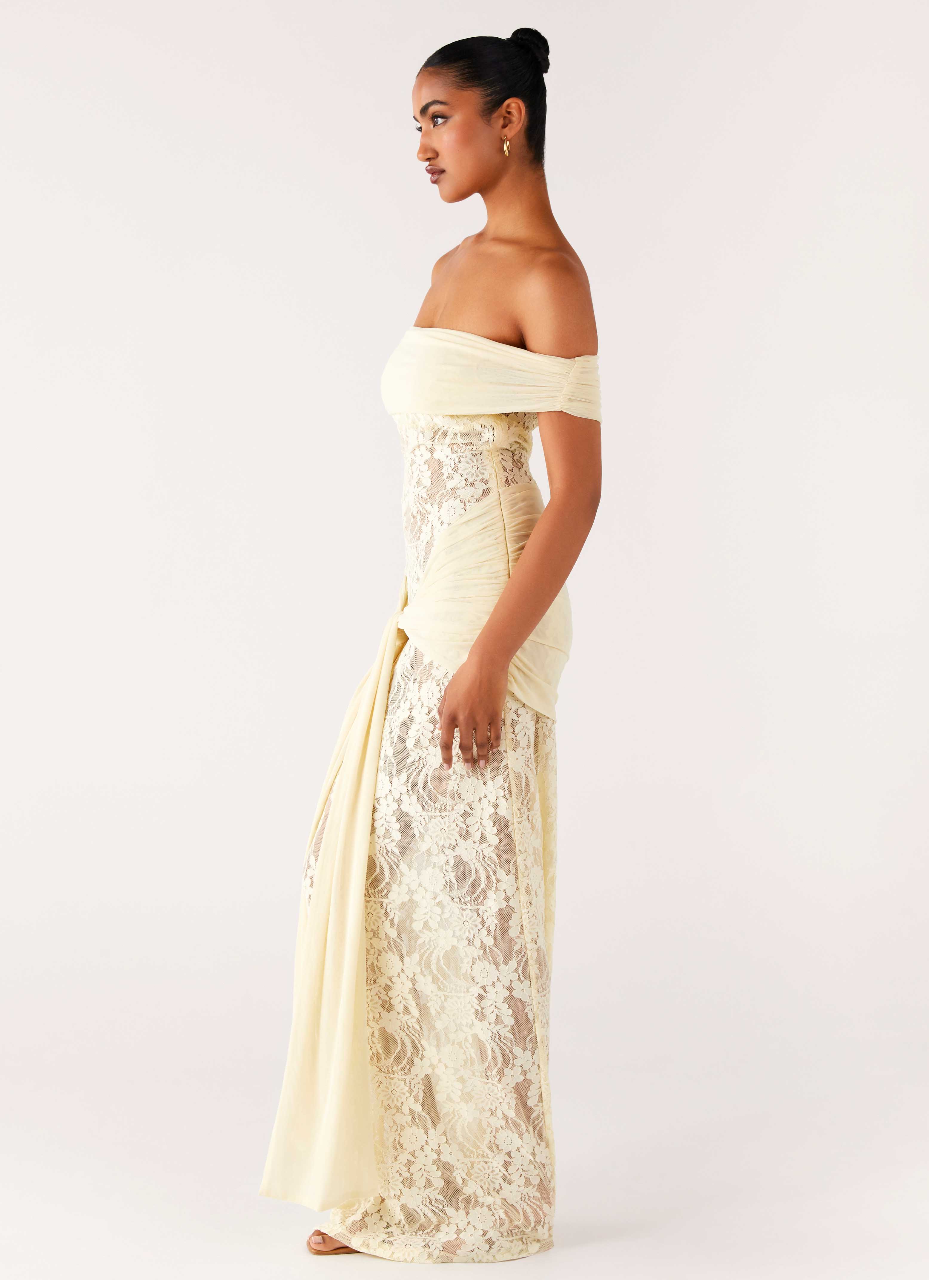 Meravant Black Maxi Twist