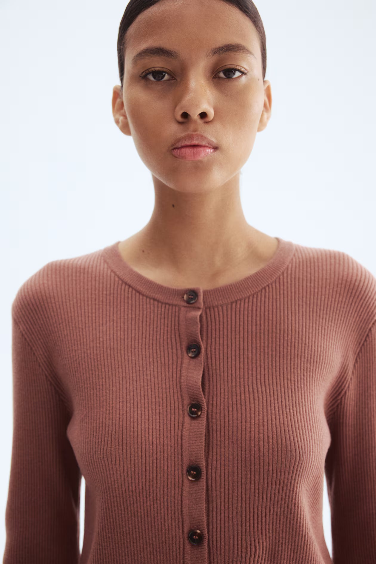 Meravant Ribbed Cardigan