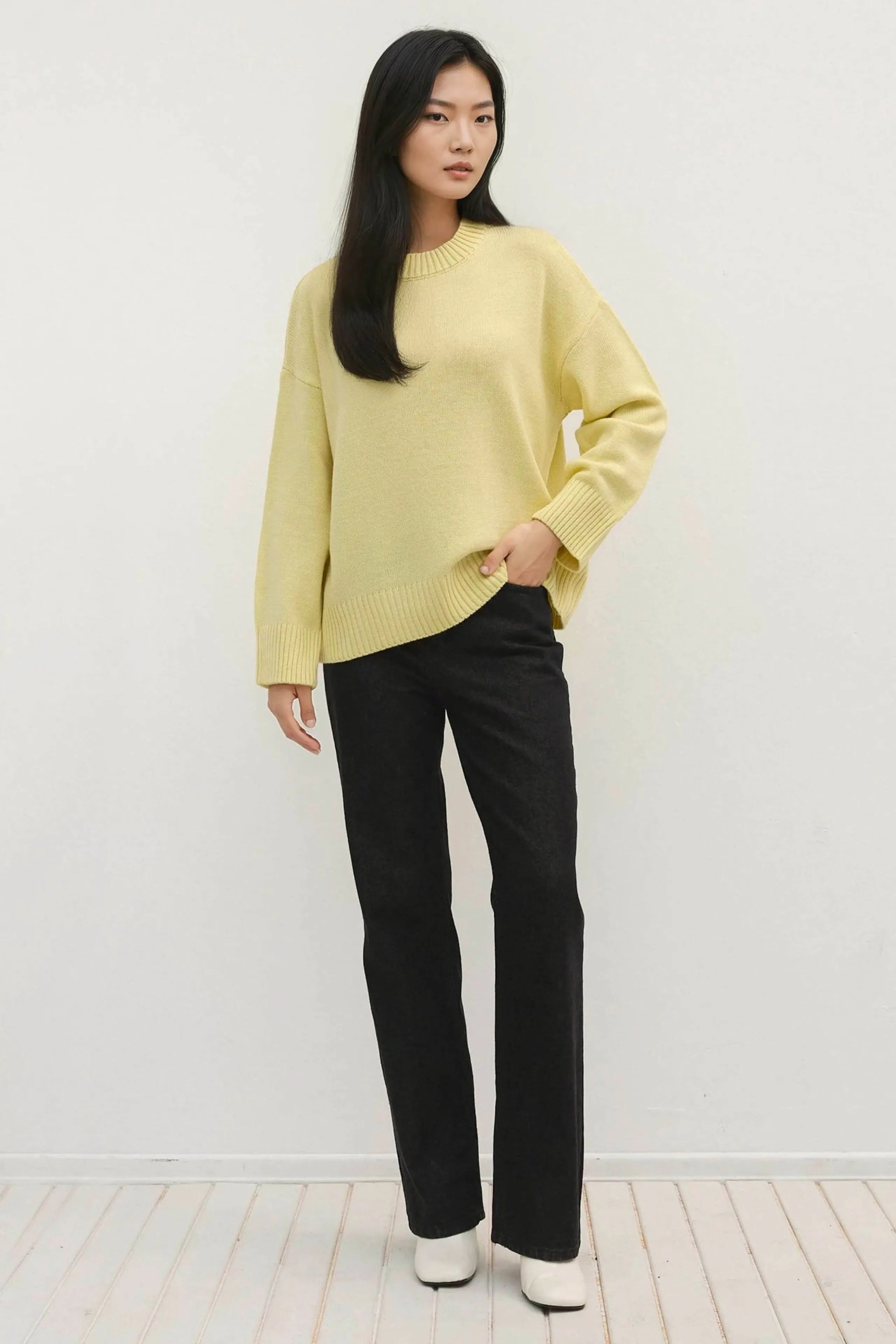Meravant Lemon Yellow Sweater